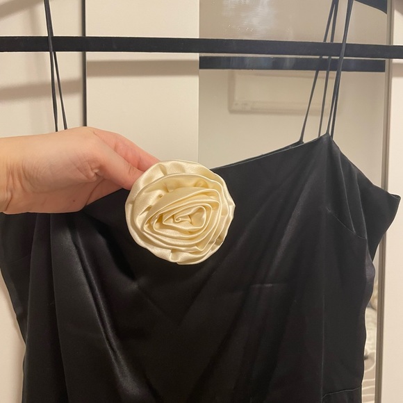 Reformation Rose Silk Dress - Picture 4 of 15